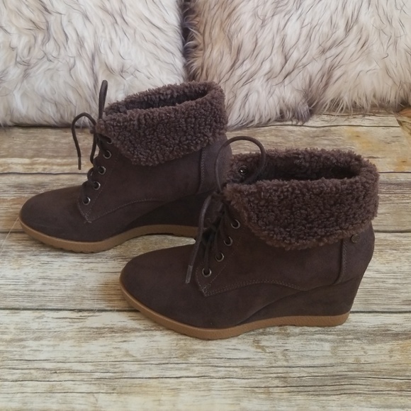 Dana Buchman Shoes - Dana Buchman Brown Wedge Boots